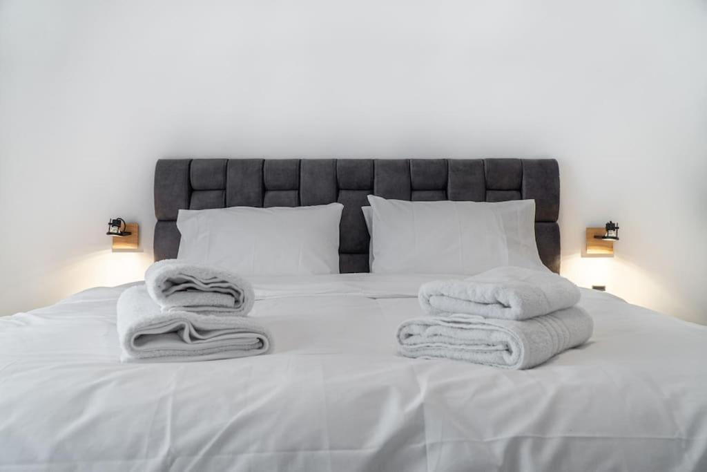 Syntagma Square, 60sqm Platinum Apartament Ateny